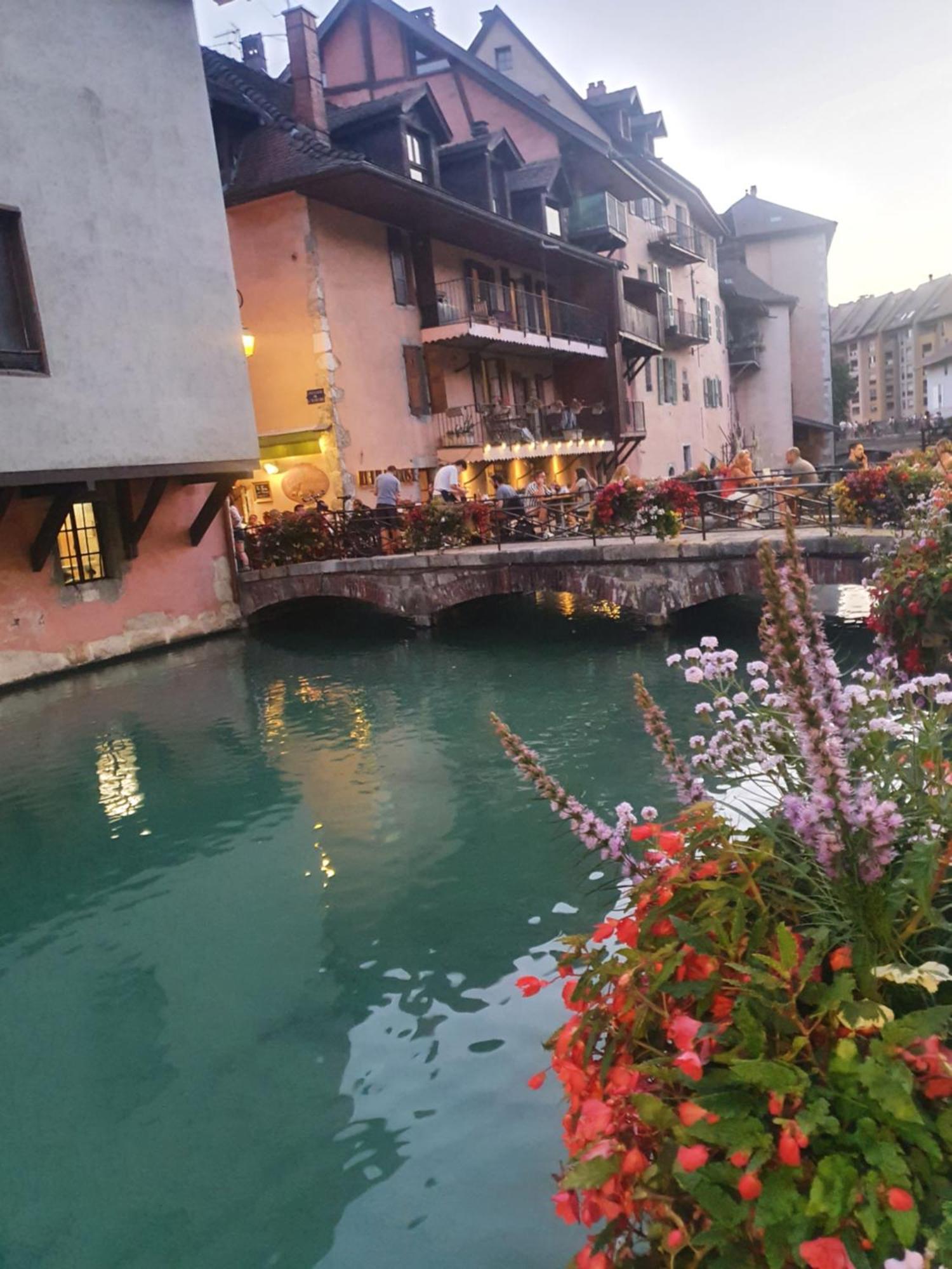 Hyper Centre Annecy Et Bord Du Lac Екстериор снимка