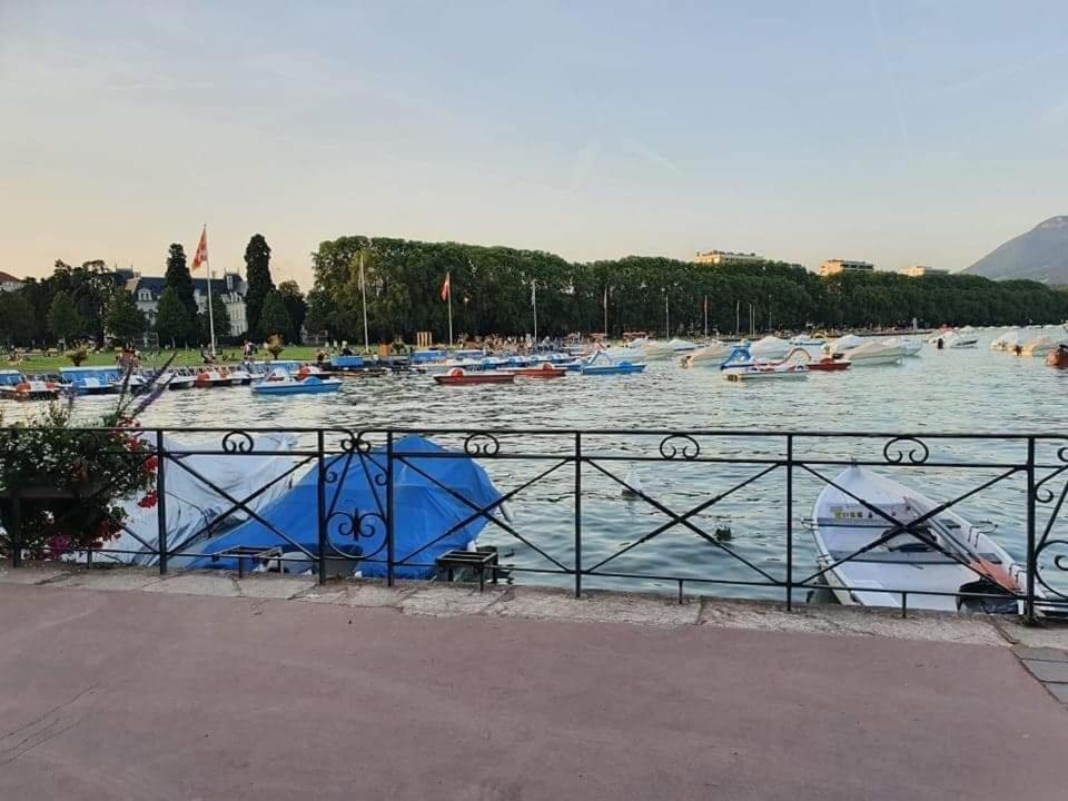 Hyper Centre Annecy Et Bord Du Lac Екстериор снимка